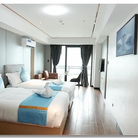 Golden Seagulls Hotel Paranaque City Екстер'єр фото