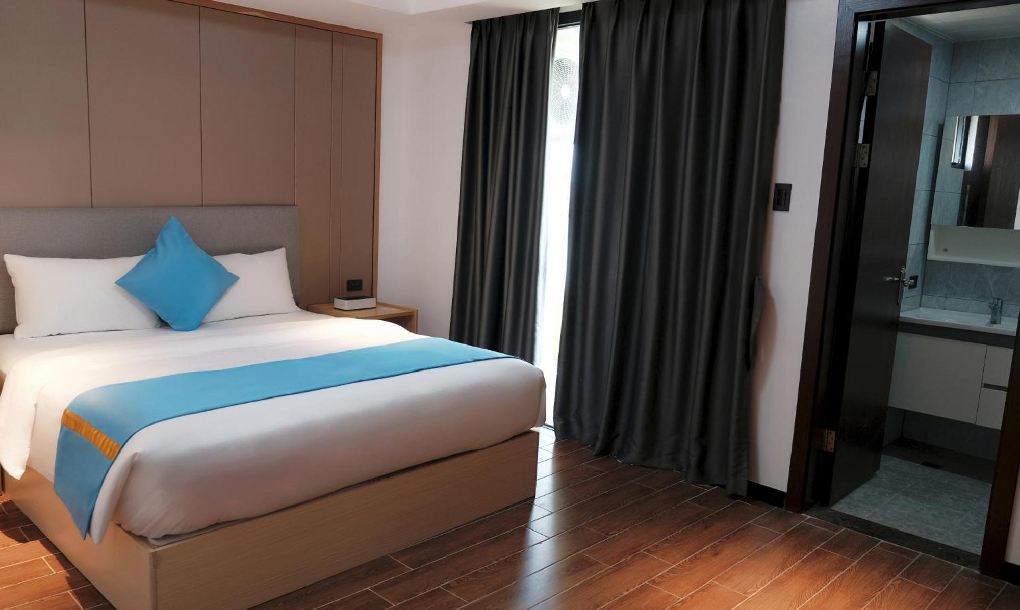 Golden Seagulls Hotel Paranaque City Екстер'єр фото
